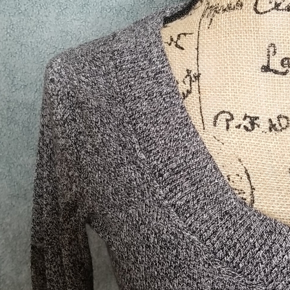 Express Sweater - Picture 5 of 8